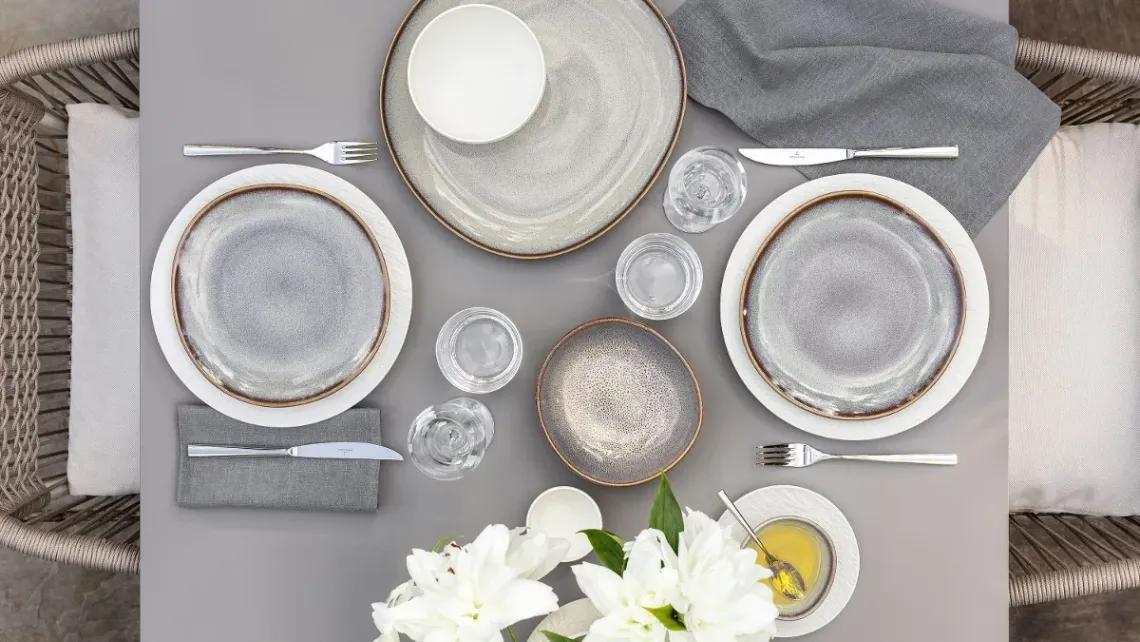 lave tablesetting combined with manufacture white outside